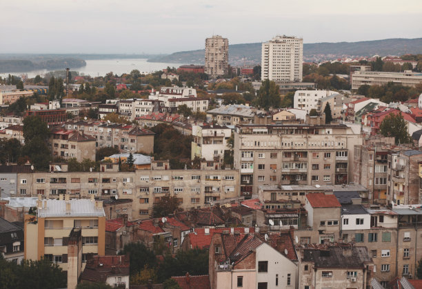 住宅面积在下降图片下载