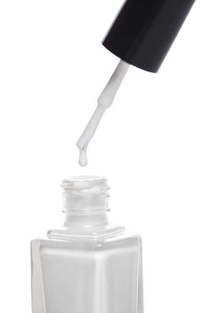 白色的指甲油图片下载