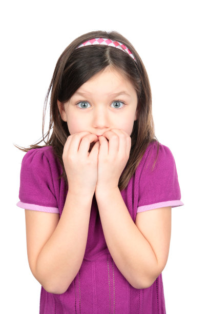 害怕的女孩图片下载