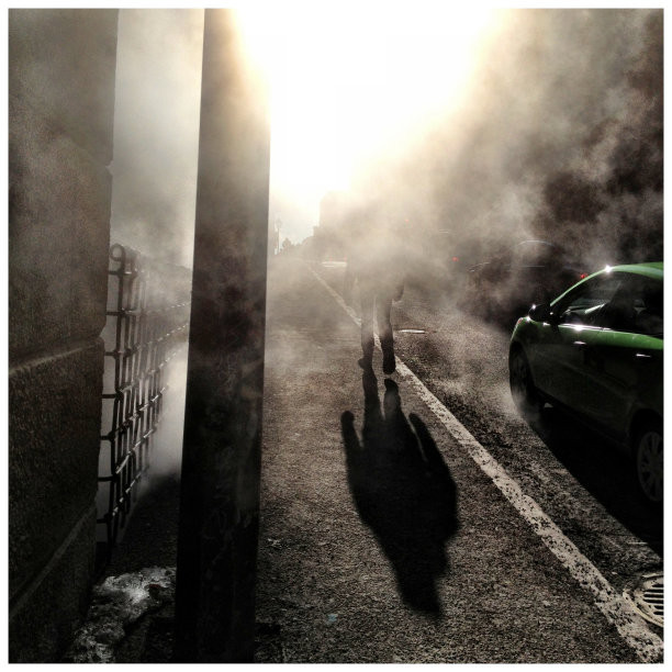 寒冷的冬天的早晨图片下载