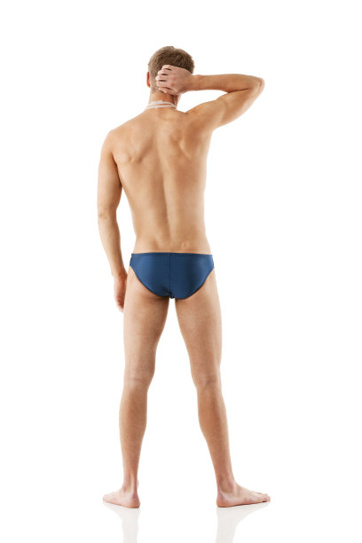 后视图的男性在内衣图片下载