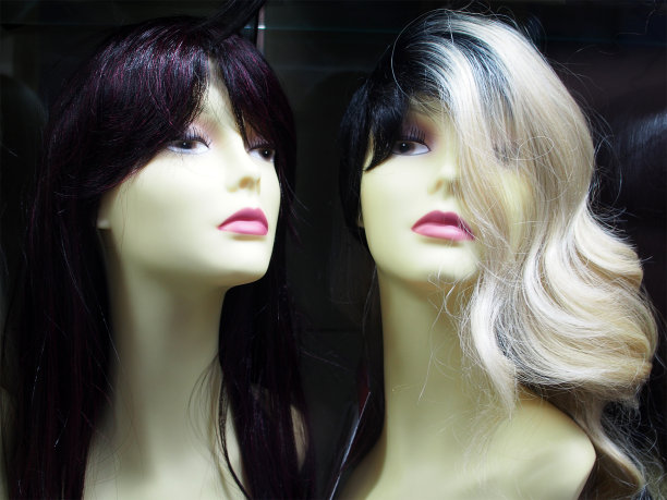 橱窗里的人体模特图片下载