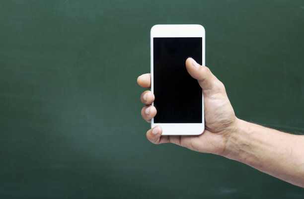 智能手机在手里图片下载