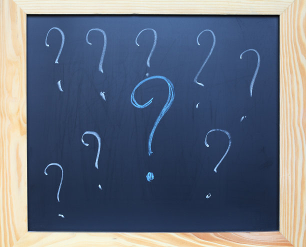 黑板上的问号图片下载