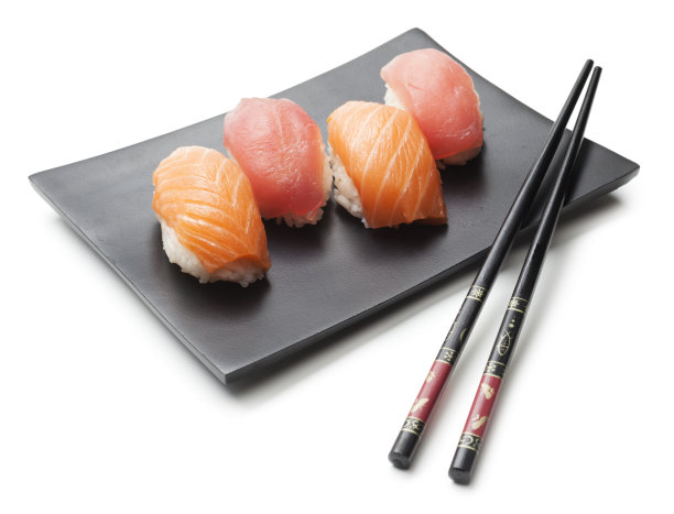 鲑鱼和金枪鱼寿司图片下载