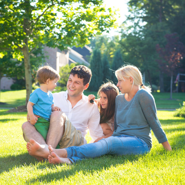 幸福的家庭图片下载