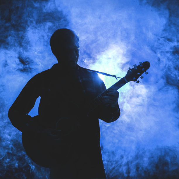 轮廓的吉他手图片下载