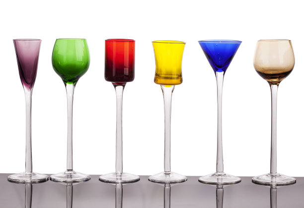 一杯酒图片下载