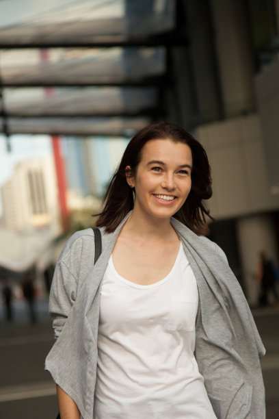 年轻的城市专业图片下载