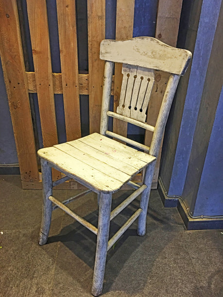 白色的椅子图片下载