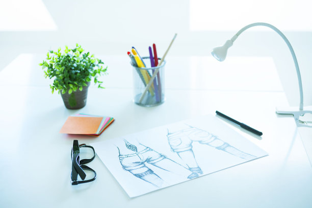 时装设计师的办公桌图片下载