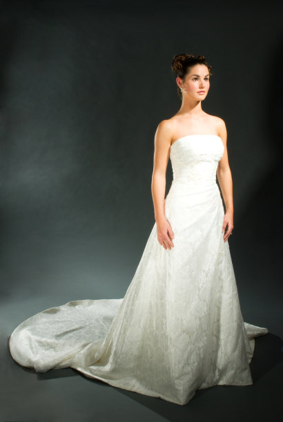 传统全长新娘肖像图片下载