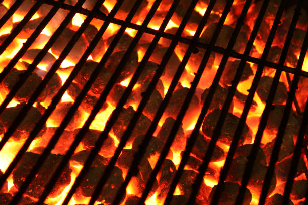 灼热的烧烤架图片下载