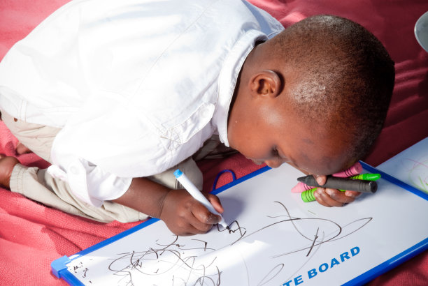 孩子着色图片下载