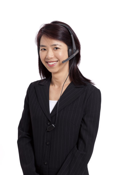 女商人用耳机说话图片下载