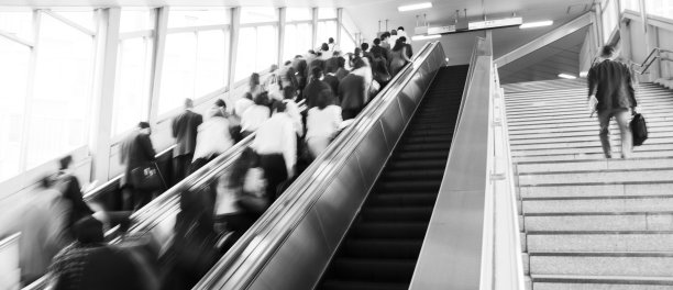 自动扶梯通勤者图片下载