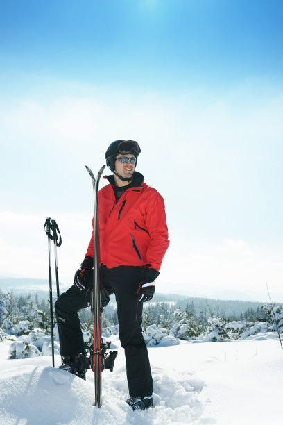 准备滑雪冬季德国图片下载