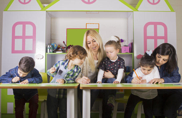 学龄前儿童图片下载