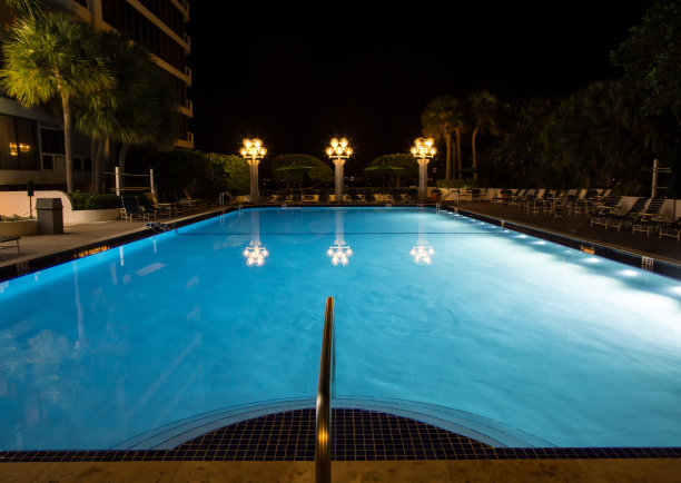 午夜池图片下载