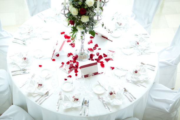 优雅的婚礼表图片下载