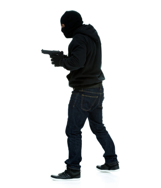 持枪歹徒正在行动图片下载
