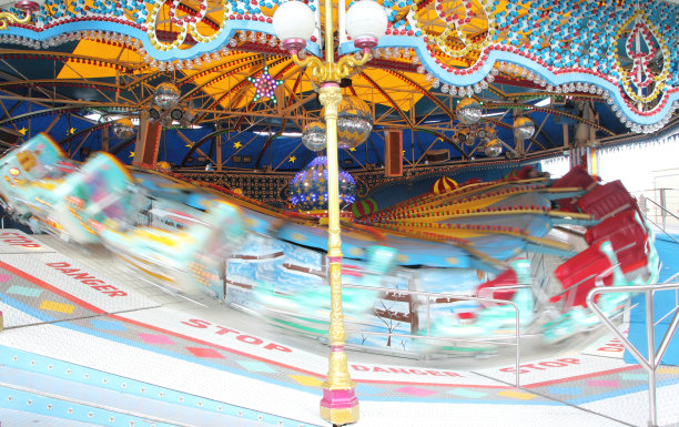 旋转木马在行动图片下载