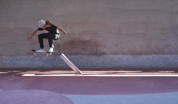 我只想滑冰图片下载