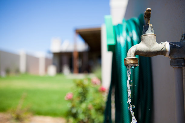 水龙头照片素材ID：143676382