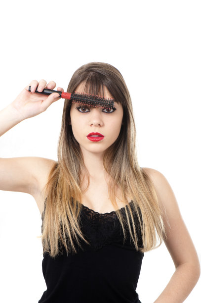 刷牙的刘海图片下载