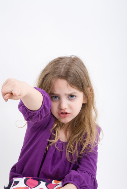 可爱的小女孩图片下载