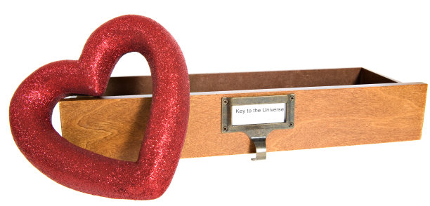 有“情人节”标签的红心盒子图片下载