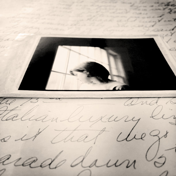 旧信上的旧照片图片下载