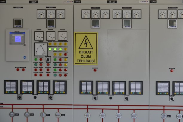 土耳其发电厂的控制台图片下载