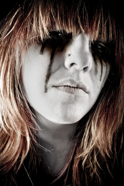 情妇的悲伤图片下载