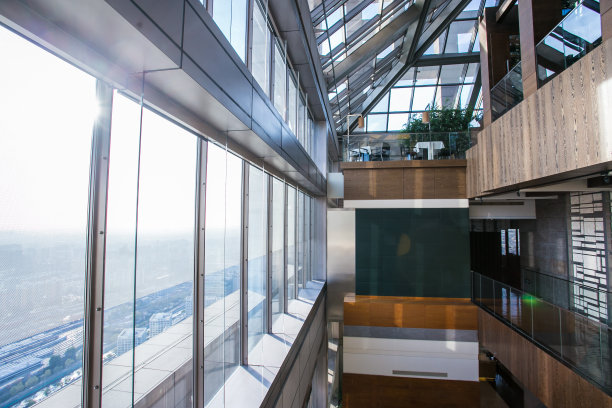 酒店里有高楼大厦图片下载