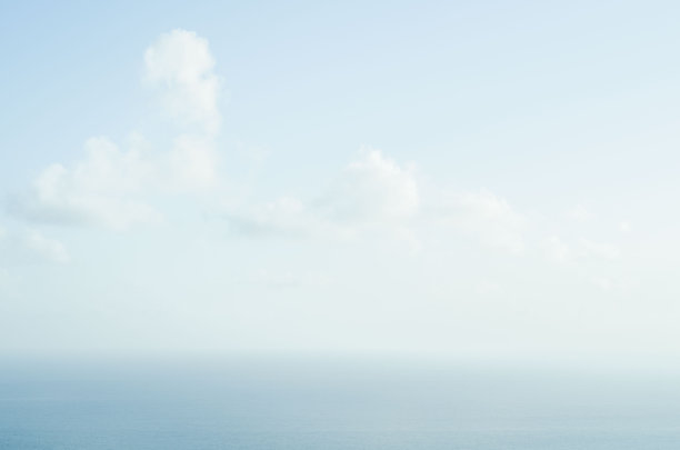 抽象梦幻的海洋和天空景观图片下载