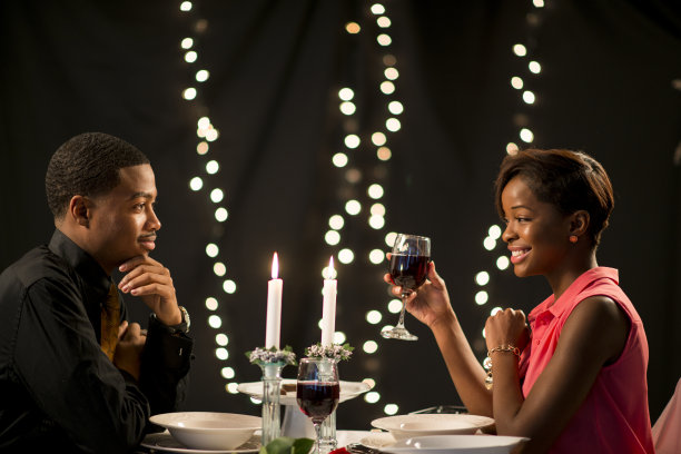 外出约会图片下载