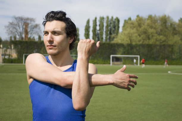 在锻炼之前先做运动图片下载