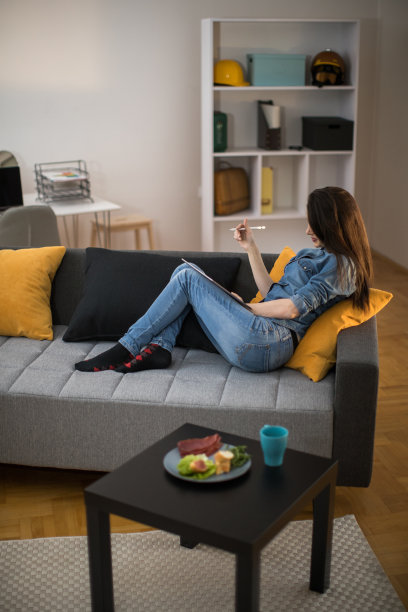 在家工作图片下载