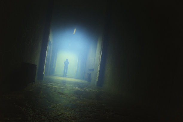 恐怖的地下实验室大厅图片下载