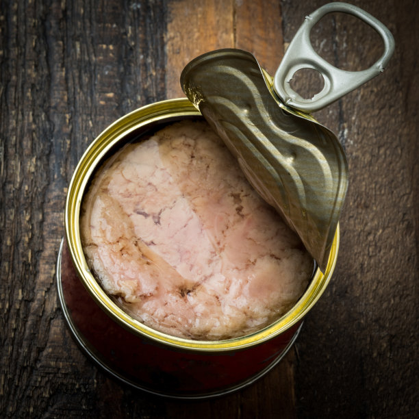 橄榄油金枪鱼罐头图片下载