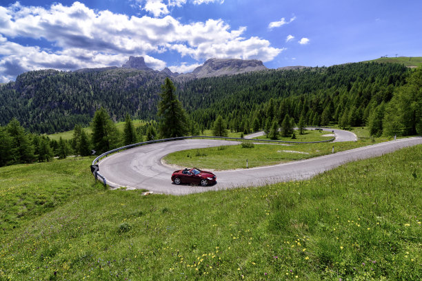 车图片素材ID：143775106