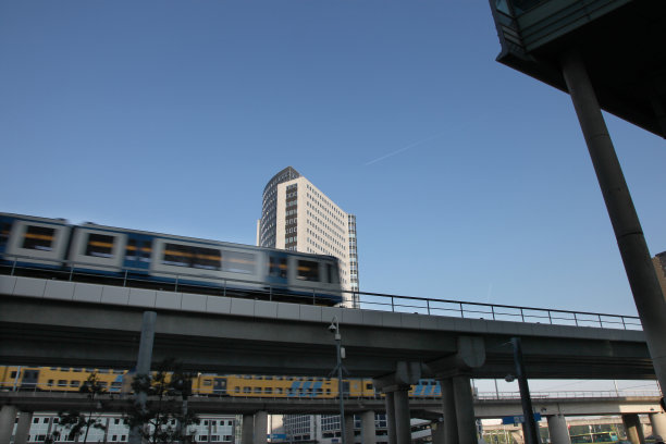 火车和办公室图片下载