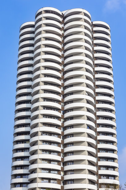 现代公寓建筑，波兰卡托维兹图片下载