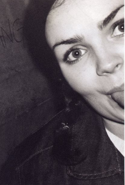 盖尔-厚颜无耻的图片下载