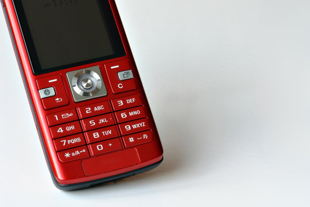 红色电话二世图片下载