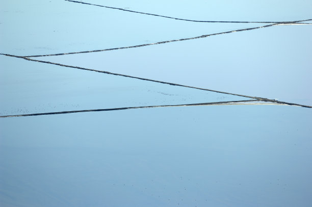 盐滩的航拍照片图片下载