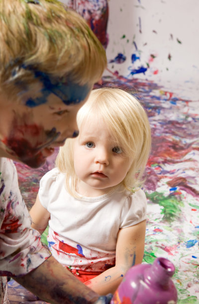 儿童绘画……我弟弟疯了图片下载