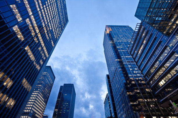 伦敦黄昏金融区图片下载