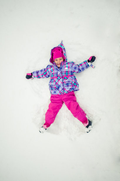 雪的天使图片下载
